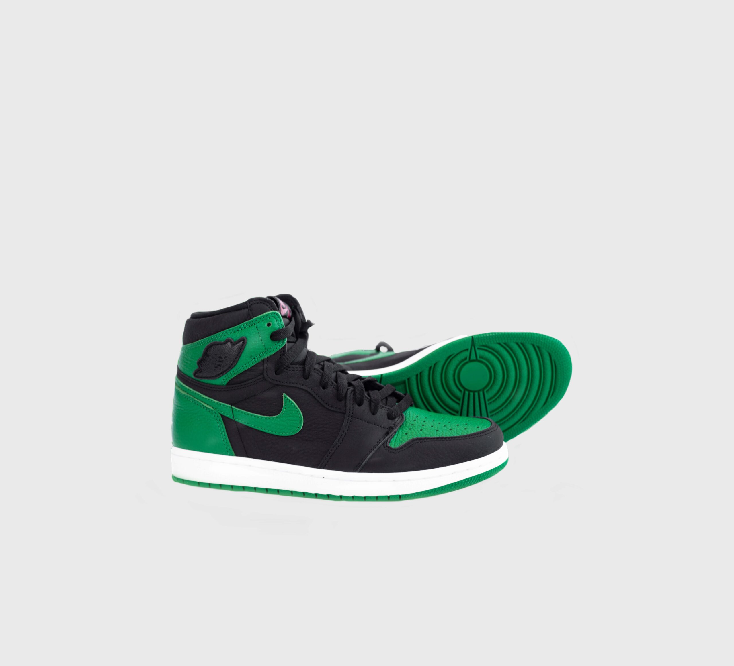 shoes before applying the shadow creation