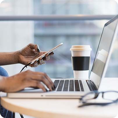 Hire freelance react native developers for ios app development