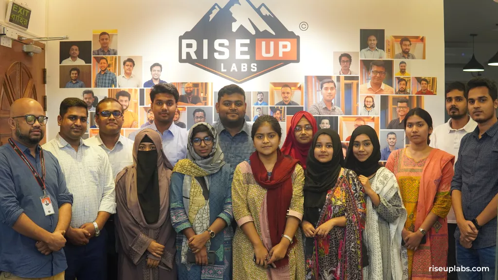 BAUET students with their instructors at Riseup Labs