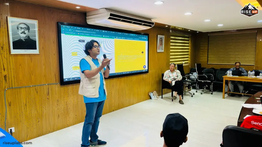 UNICEF's SBC Officer Md. Abdul Jalil briefing about the U-Report Bangladesh App