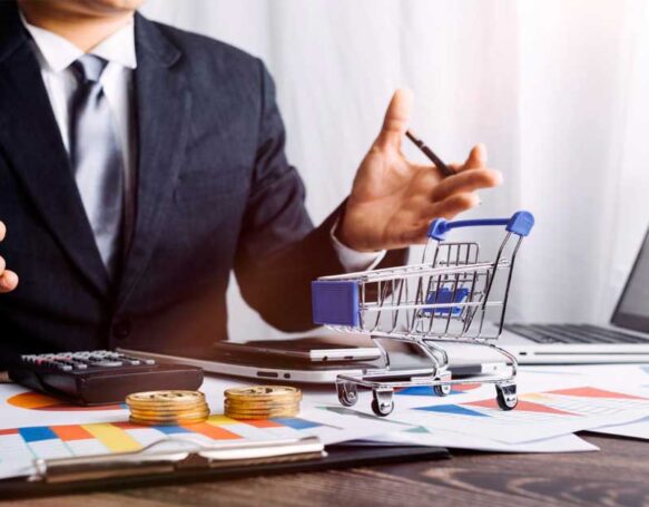 What Does an Assistant E-commerce Manager Do?